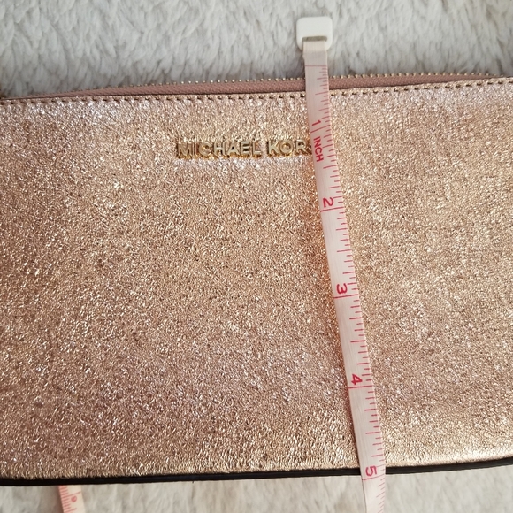 MICHAEL KORS SMALL HANDBAG NWOT - Picture 12 of 13